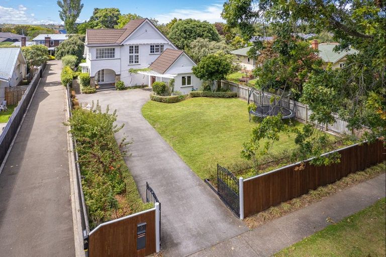 Photo of property in 9 Selwyn Crescent, College Estate, Whanganui, 4500