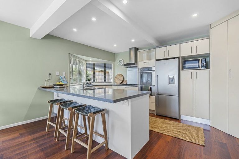 Photo of property in 18 Hine Street, New Plymouth, 4310