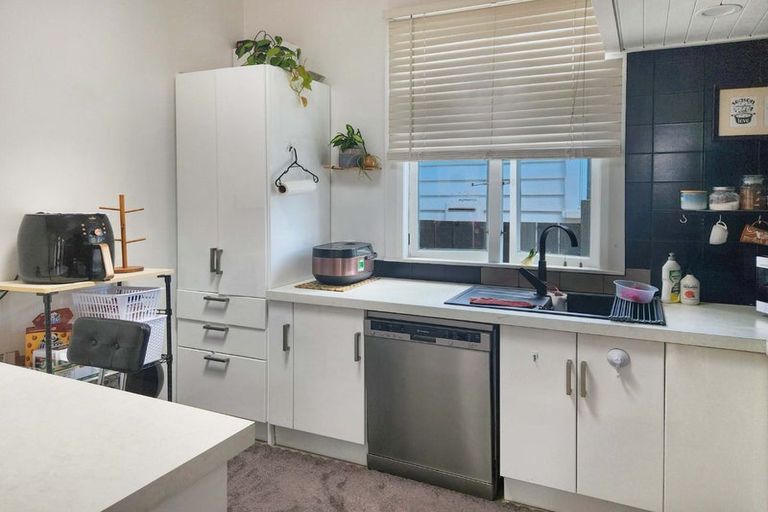 Photo of property in 53 Hutt Road, Petone, Lower Hutt, 5012