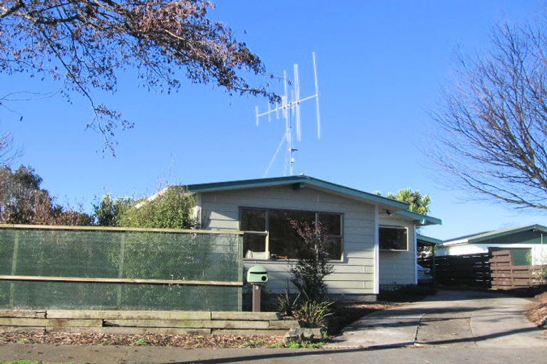 Photo of property in 8 Saturn Crescent, Milson, Palmerston North, 4414