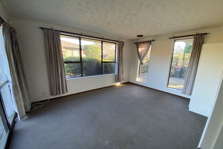 Photo of property in 9 Montclare Avenue, Ilam, Christchurch, 8041