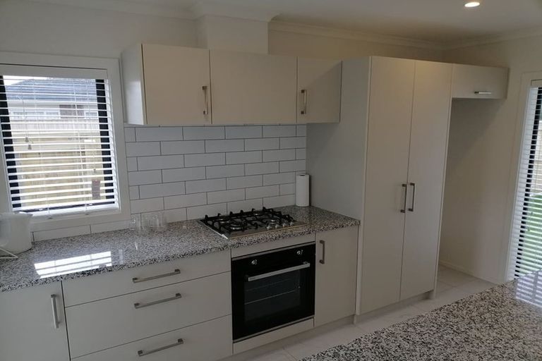 Photo of property in 28 Manor Park Road, Manor Park, Lower Hutt, 5019