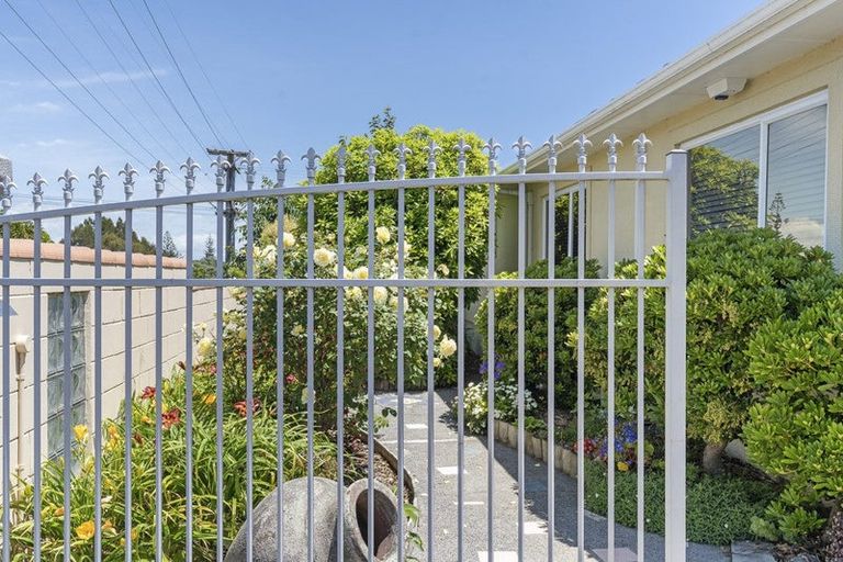 Photo of property in 50 Leslie Street, Waitara, 4320