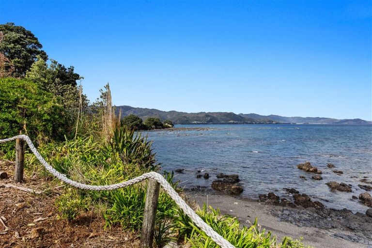 Photo of property in 1e Te Kaha Church Road, Te Kaha, Opotiki, 3199