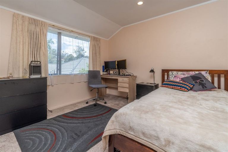Photo of property in 16a Glenorchy Street, Glen Eden, Auckland, 0602