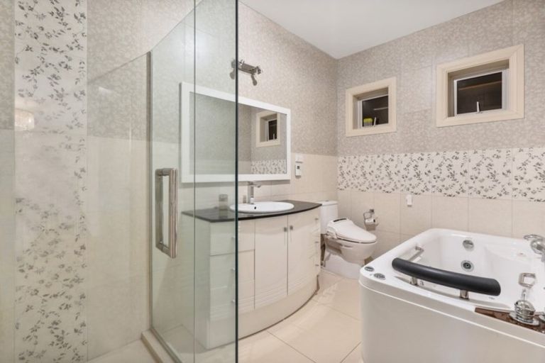 Photo of property in 199f Hill Road, Alfriston, Auckland, 2105