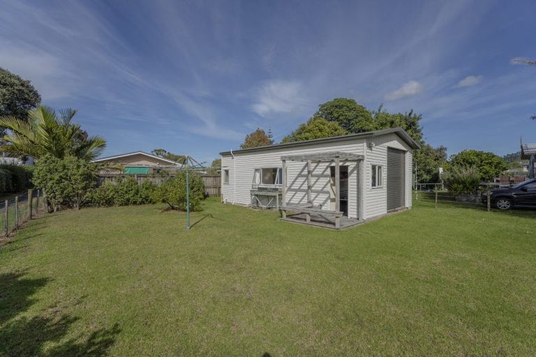 Photo of property in 20 Hardy Place, Cooks Beach, Whitianga, 3591
