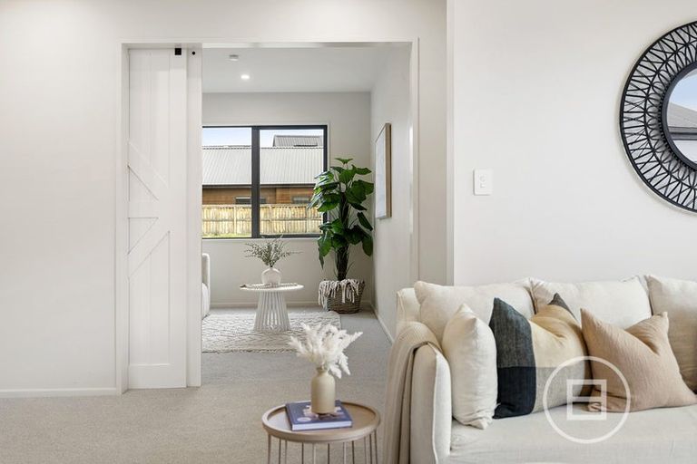 Photo of property in 22 Bale Road, Jacks Point, 9371