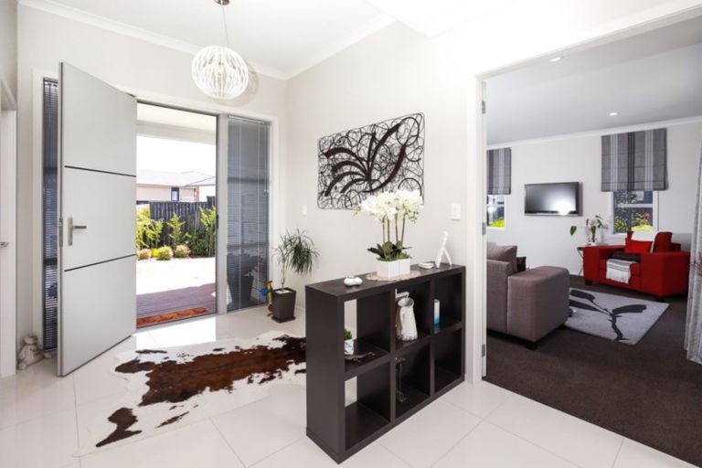 Photo of property in 16 Platina Place, Flagstaff, Hamilton, 3210