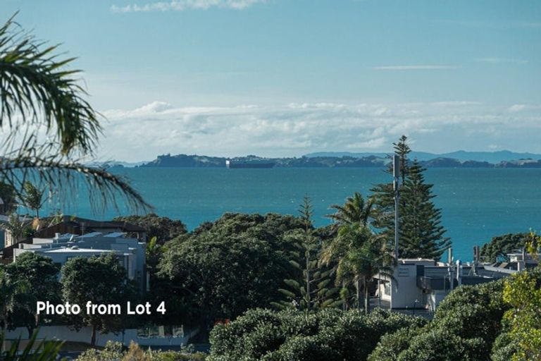 Photo of property in 4/20 Penzance Road, Mairangi Bay, Auckland, 0630
