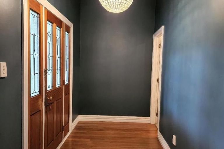 Photo of property in 24a Bracken Street, New Plymouth, 4310