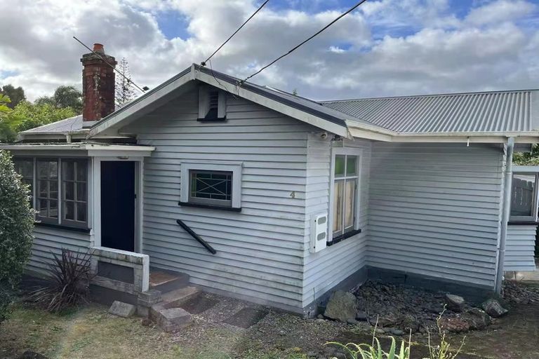 Photo of property in 4 Keystone Avenue, Mount Roskill, Auckland, 1041