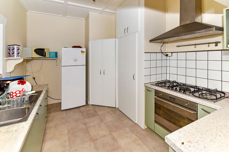 Photo of property in 10a Sturdee Road, Manurewa, Auckland, 2102