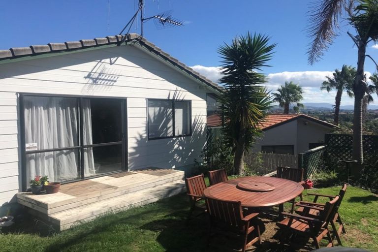 Photo of property in 2/29 Philomel Crest, Welcome Bay, Tauranga, 3112