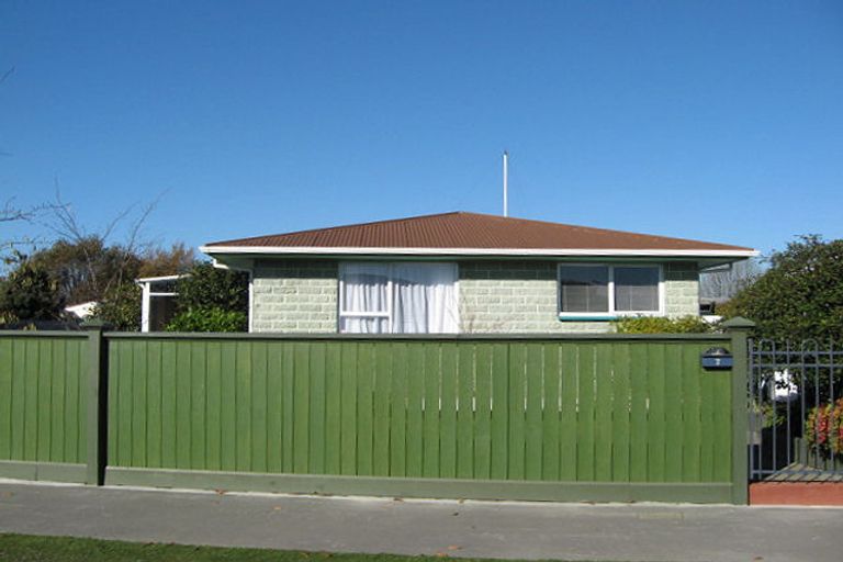 Photo of property in 7 Wolsey Place, Hillmorton, Christchurch, 8025