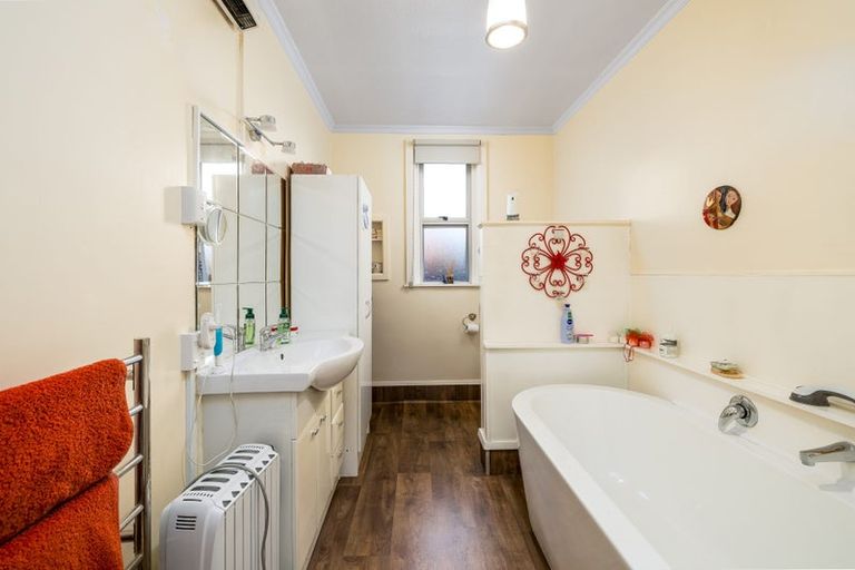 Photo of property in 44 Harris Street, Waimate, 7924