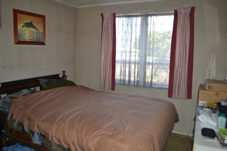 Photo of property in 13 Almora View, Ascot Park, Porirua, 5024