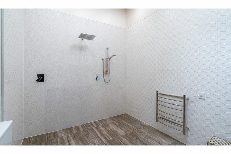 Photo of property in 44 Marama Avenue North, Otatara, Invercargill, 9879