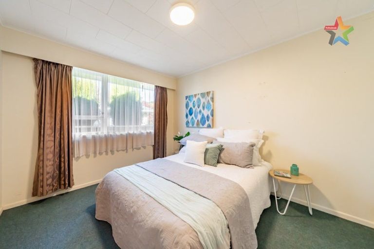 Photo of property in 3 Waddington Drive, Naenae, Lower Hutt, 5011