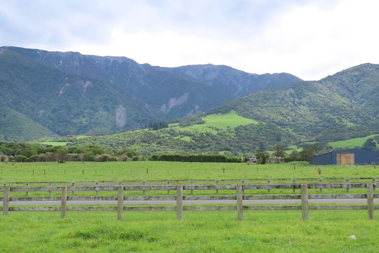 Photo of property in 49 Koura Bay Drive, Hapuku, Kaikoura, 7371