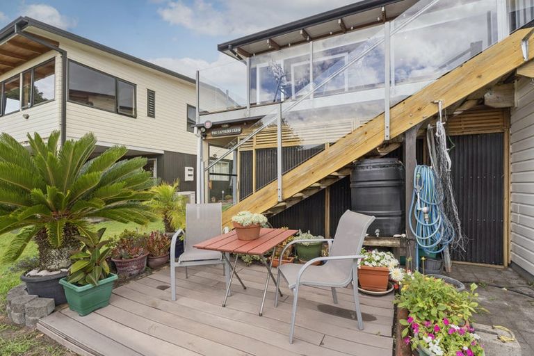 Photo of property in 8 Oyster Drive, Cooks Beach, Whitianga, 3591
