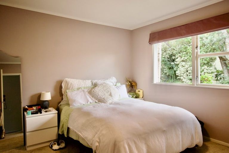 Photo of property in 130 Canongate Street, Birkdale, Auckland, 0626