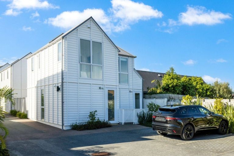 Photo of property in 7 Titoki Close, Matakana, Warkworth, 0985