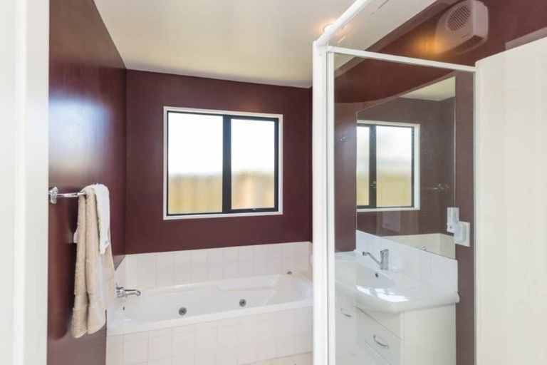 Photo of property in 60 Mahlet Street, Northwood, Christchurch, 8051