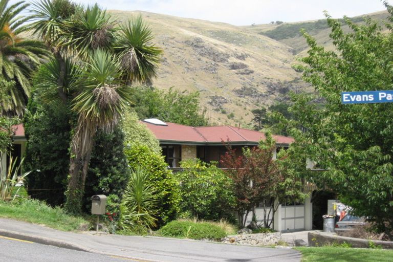 Photo of property in 8 Evans Pass Road, Sumner, Christchurch, 8081