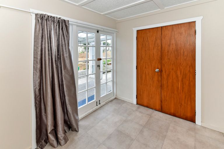 Photo of property in 10a Sturdee Road, Manurewa, Auckland, 2102