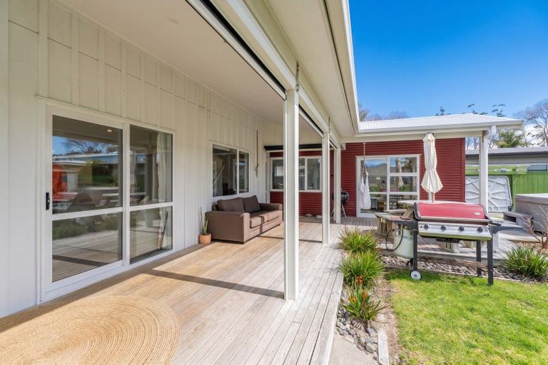 Photo of property in 24 Wells Place, Whitianga, 3510