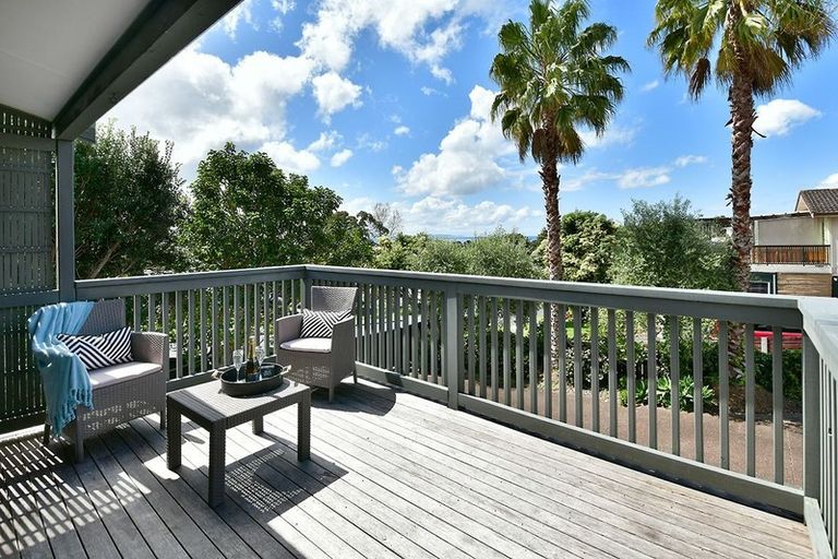 Photo of property in 59 Elliston Crescent, Stanmore Bay, Whangaparaoa, 0932