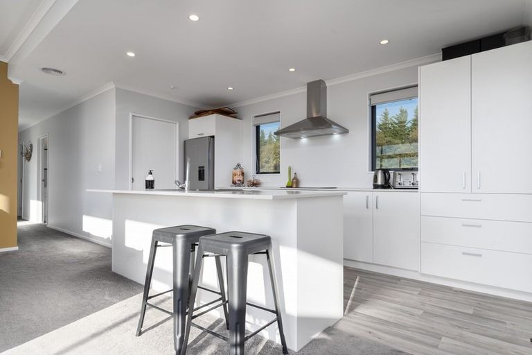 Photo of property in 24 Fraters Road, Martinborough, 5781