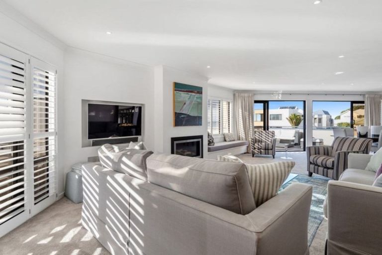 Photo of property in 3a Pacific View Road, Papamoa Beach, Papamoa, 3118