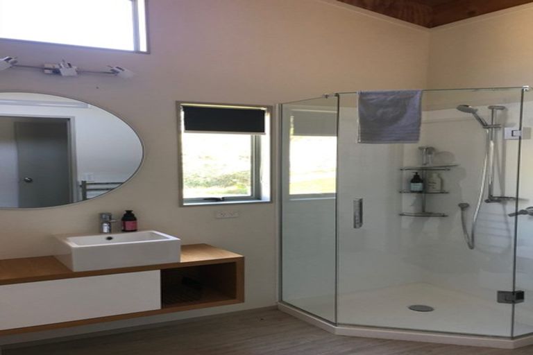 Photo of property in 116 Pa Road, Hahei, Whitianga, 3591