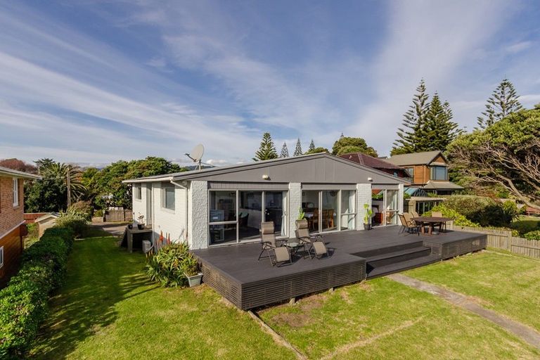 Photo of property in 5 Raebern Lane, Raumati Beach, Paraparaumu, 5032