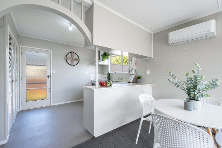 Photo of property in 2/27 Cautley Street, Richmond, 7020