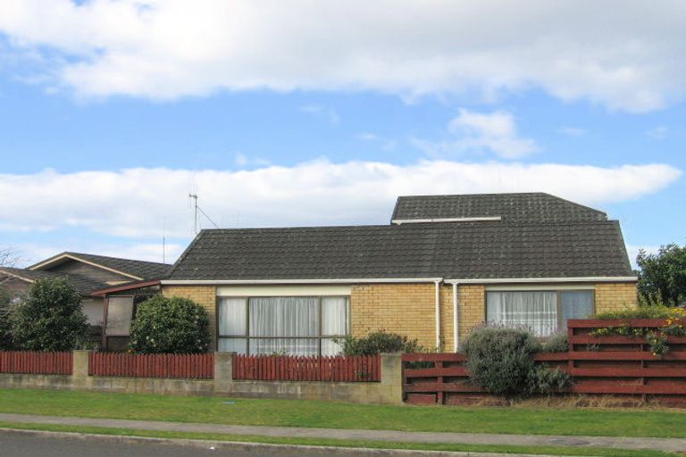 Photo of property in 24 Eversham Road, Mount Maunganui, 3116