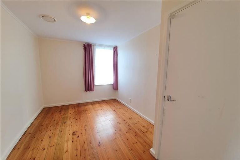 Photo of property in 11a Forth Terrace, Roslyn, Palmerston North, 4414