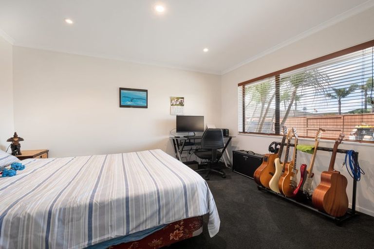 Photo of property in 32 Aranui Drive, Papamoa Beach, Papamoa, 3118