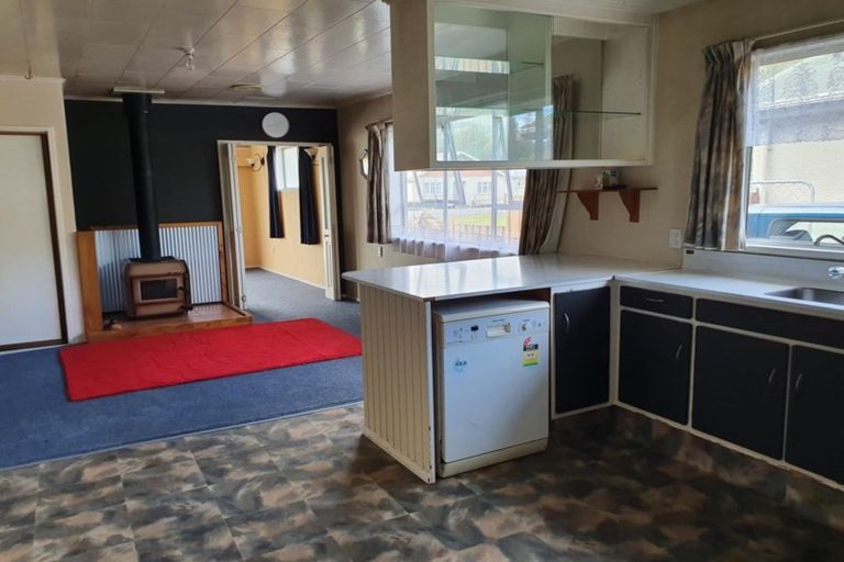 Photo of property in 39 Inverness Street, Dunollie, Runanga, 7803