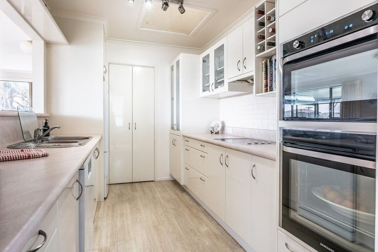 Photo of property in 74 Laurence Street, Manly, Whangaparaoa, 0930