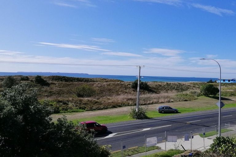 Photo of property in 990 Papamoa Beach Road, Papamoa Beach, Papamoa, 3118