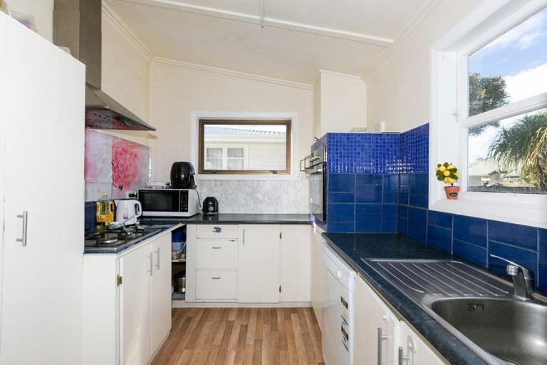 Photo of property in 12 Kinross White Street, Napier South, Napier, 4110