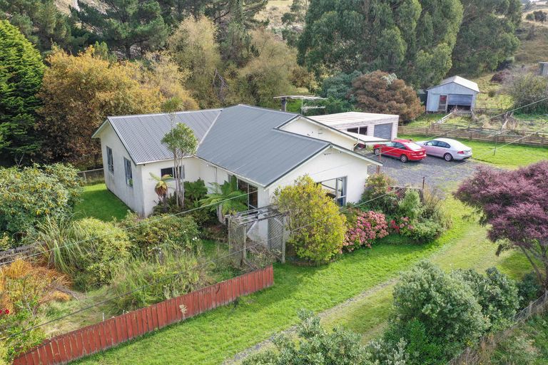 Photo of property in 110 Taieri Mouth Road, Kuri Bush, Brighton, 9091