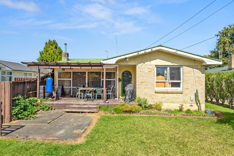 Photo of property in 112 Masters Avenue, Silverdale, Hamilton, 3216