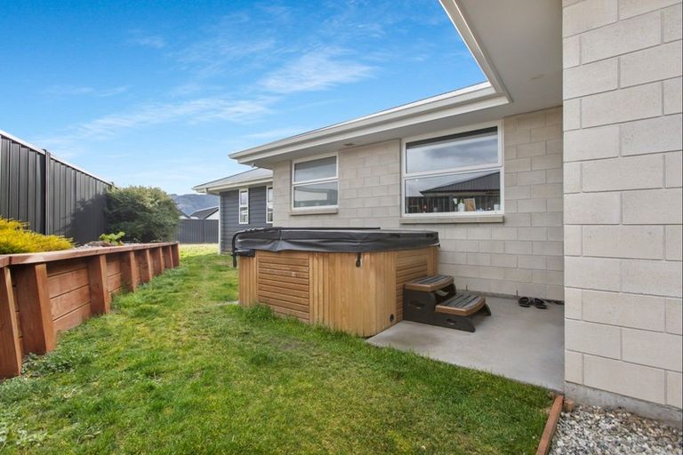 Photo of property in 32 Hosking Drive, Cromwell, 9310