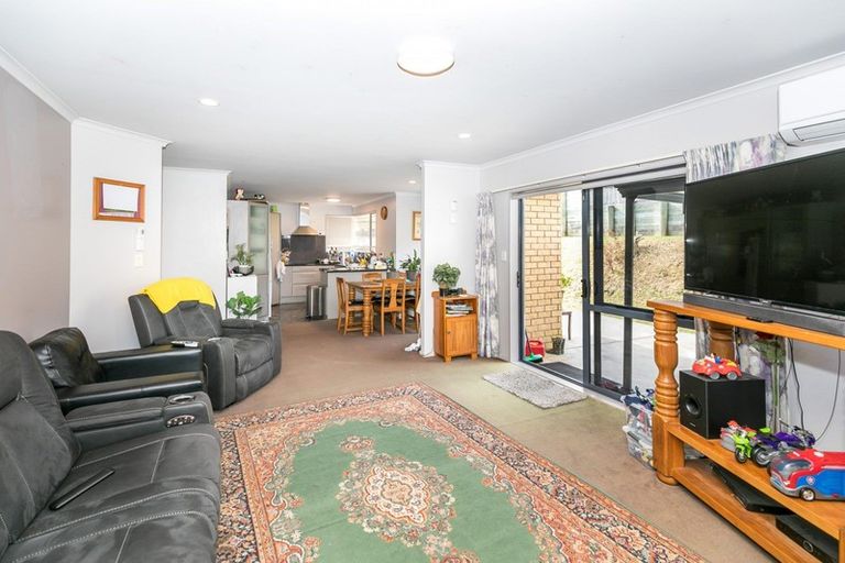 Photo of property in 21 Twickenham Place, Nawton, Hamilton, 3200