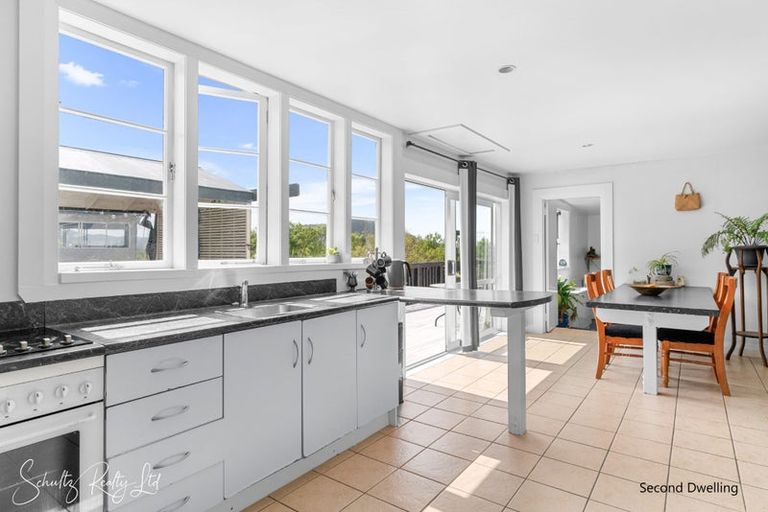 Photo of property in 88 Hurndall Street East, Maungaturoto, 0520