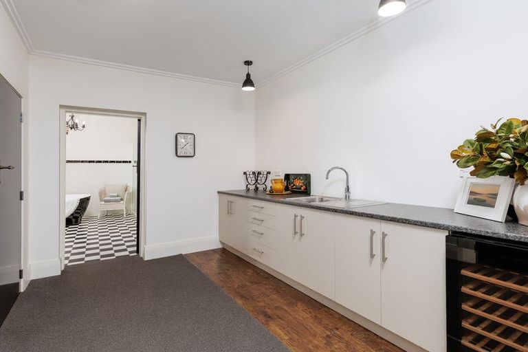 Photo of property in 2 Hunter Crescent, Waimate, 7924